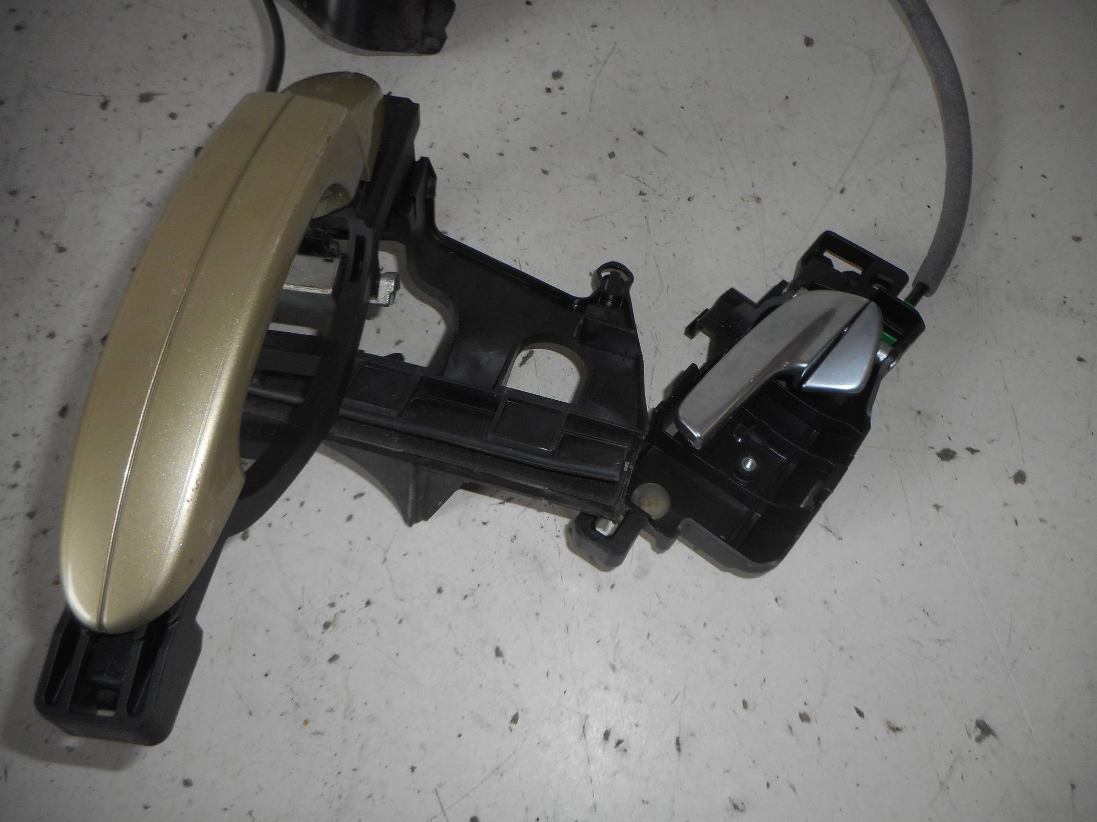 Serratura porta post. sx.